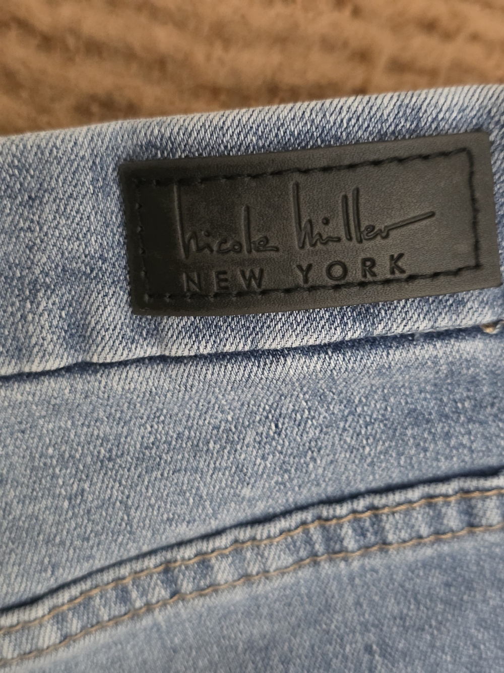 Nicole Miller New York Stretch High-Rise Light Blue Denim Shorts with Frayed Hem - Picture 7 of 11